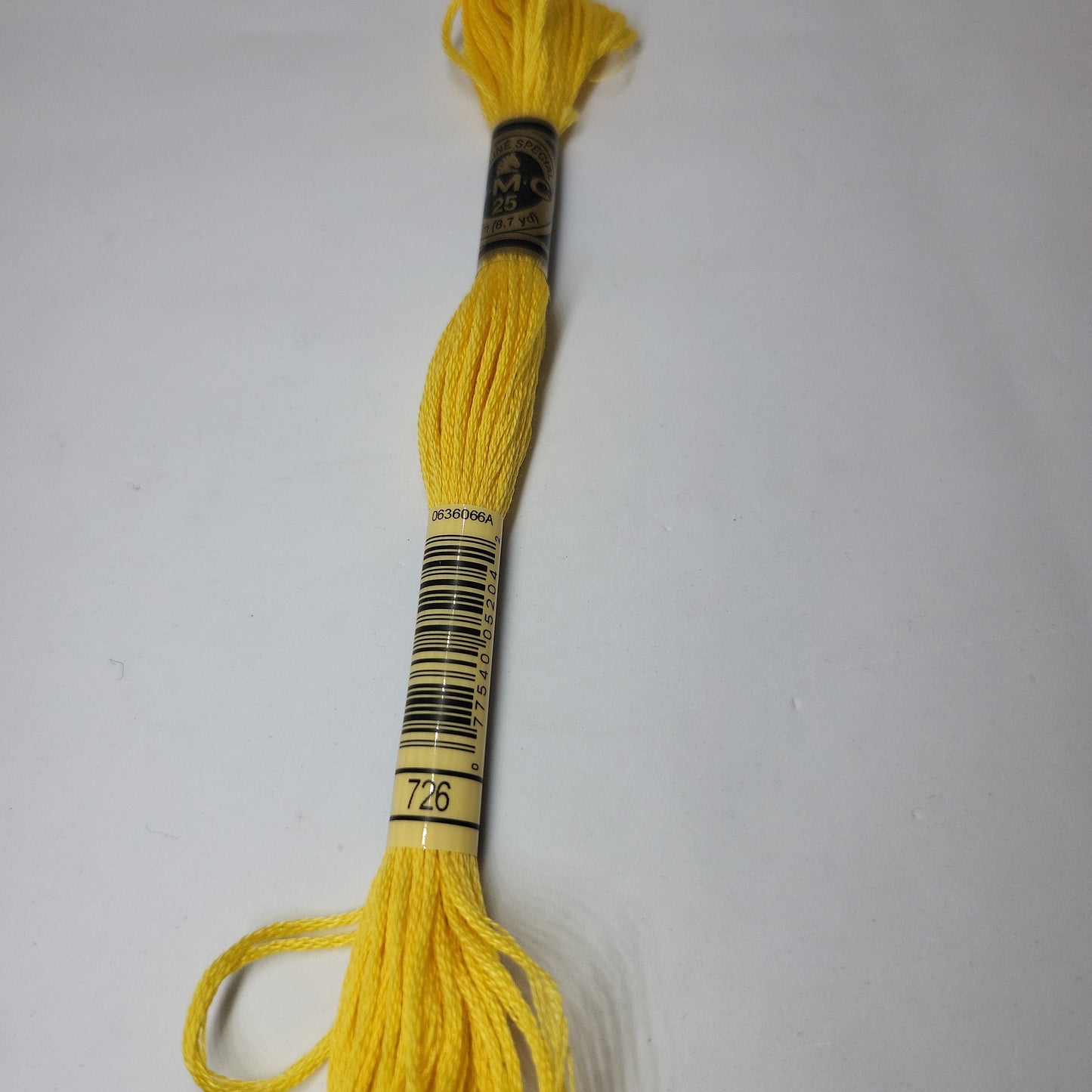 726 Mouliné Stranded Cotton: 8m: Skeins